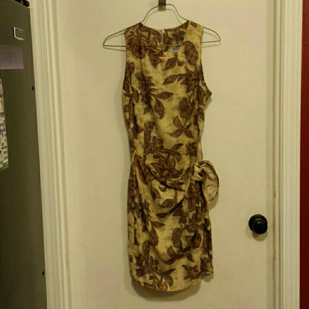 Alyn Paige Tan Sundress size 7/8